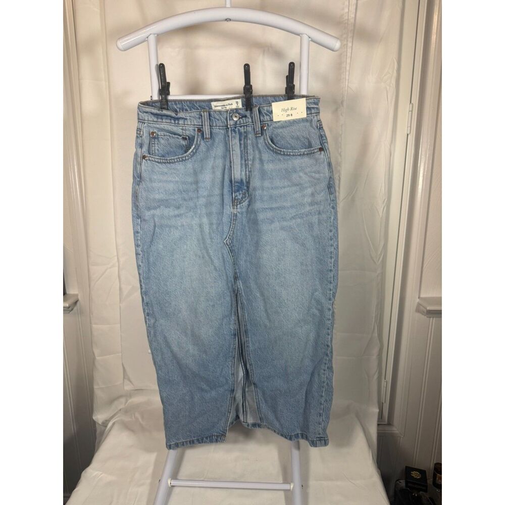 Abercrombie & Fitch High Rise Denim Midi Skirt Size 29/8 Light Wash NWT